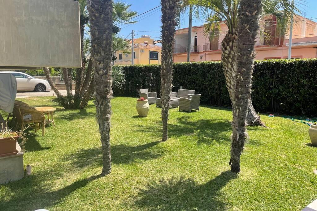 La Taverna Della Loggia Avola Eksteriør billede